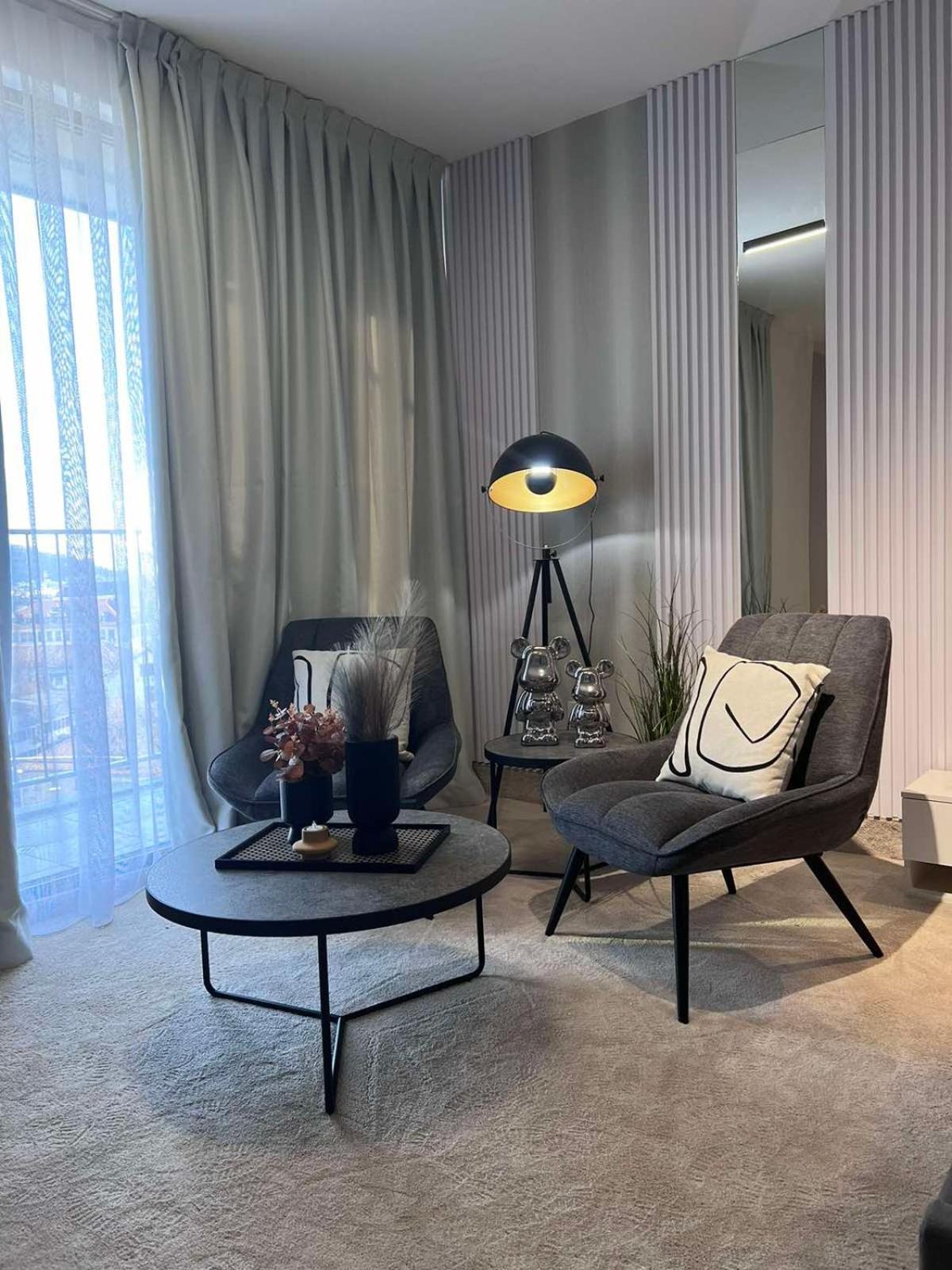 Capital City Center Apart Residence بلوفديف المظهر الخارجي الصورة
