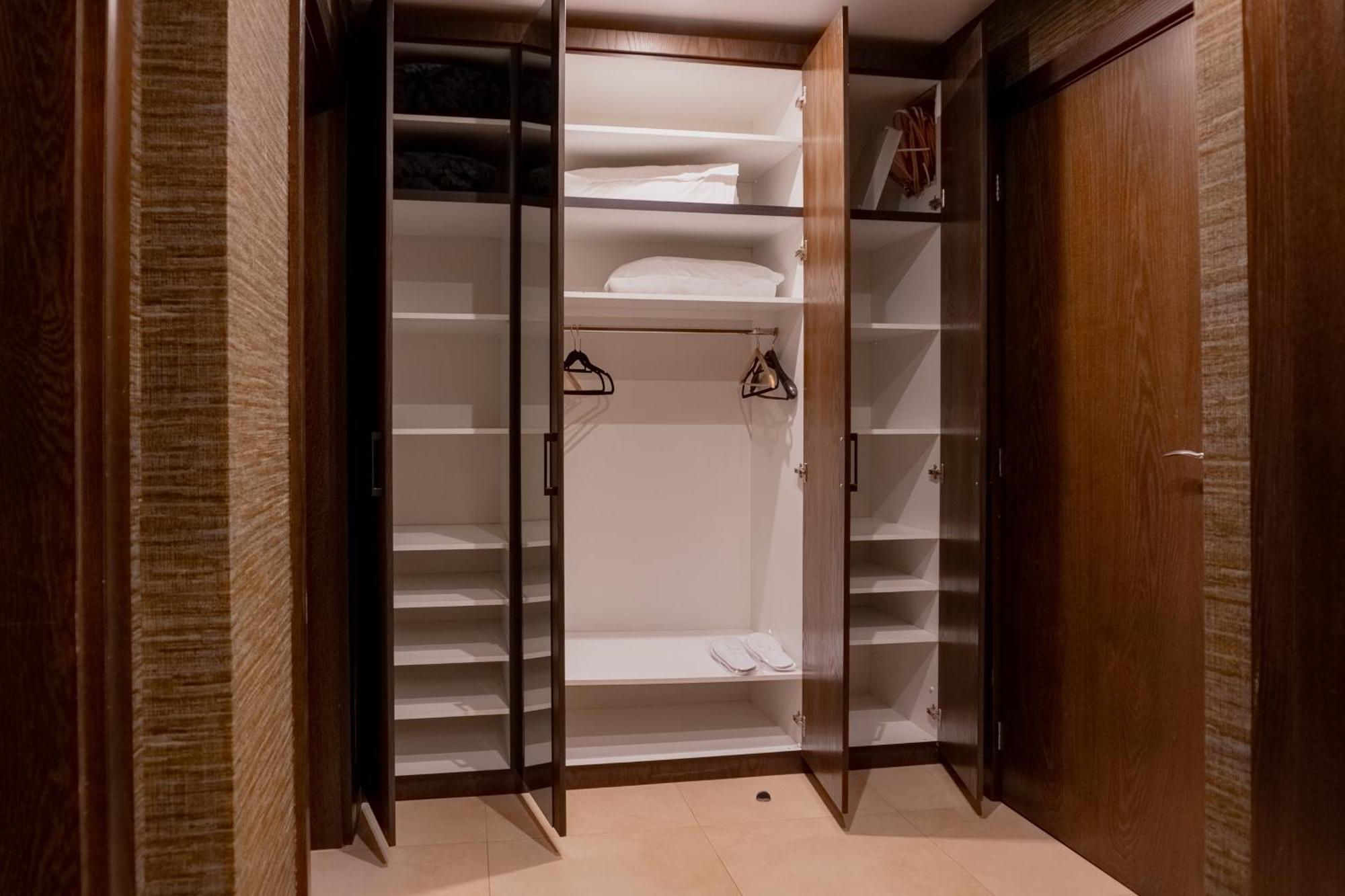 Capital City Center Apart Residence بلوفديف المظهر الخارجي الصورة