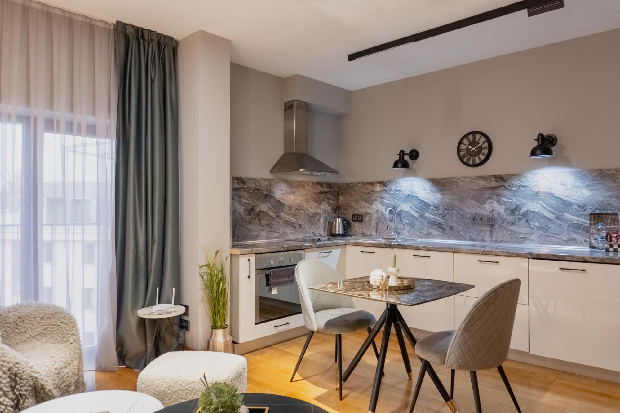 Capital City Center Apart Residence بلوفديف المظهر الخارجي الصورة