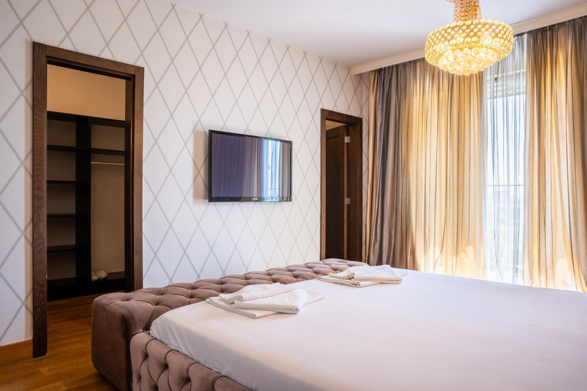Capital City Center Apart Residence بلوفديف المظهر الخارجي الصورة