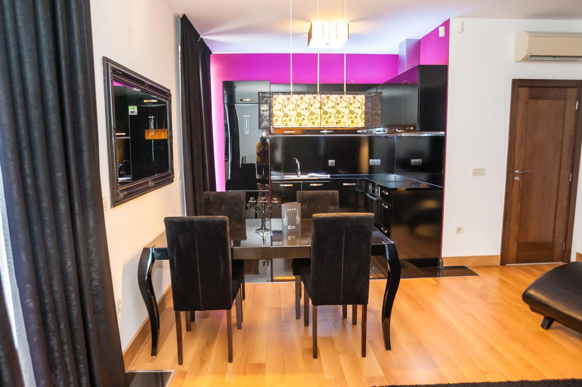 Capital City Center Apart Residence بلوفديف الغرفة الصورة