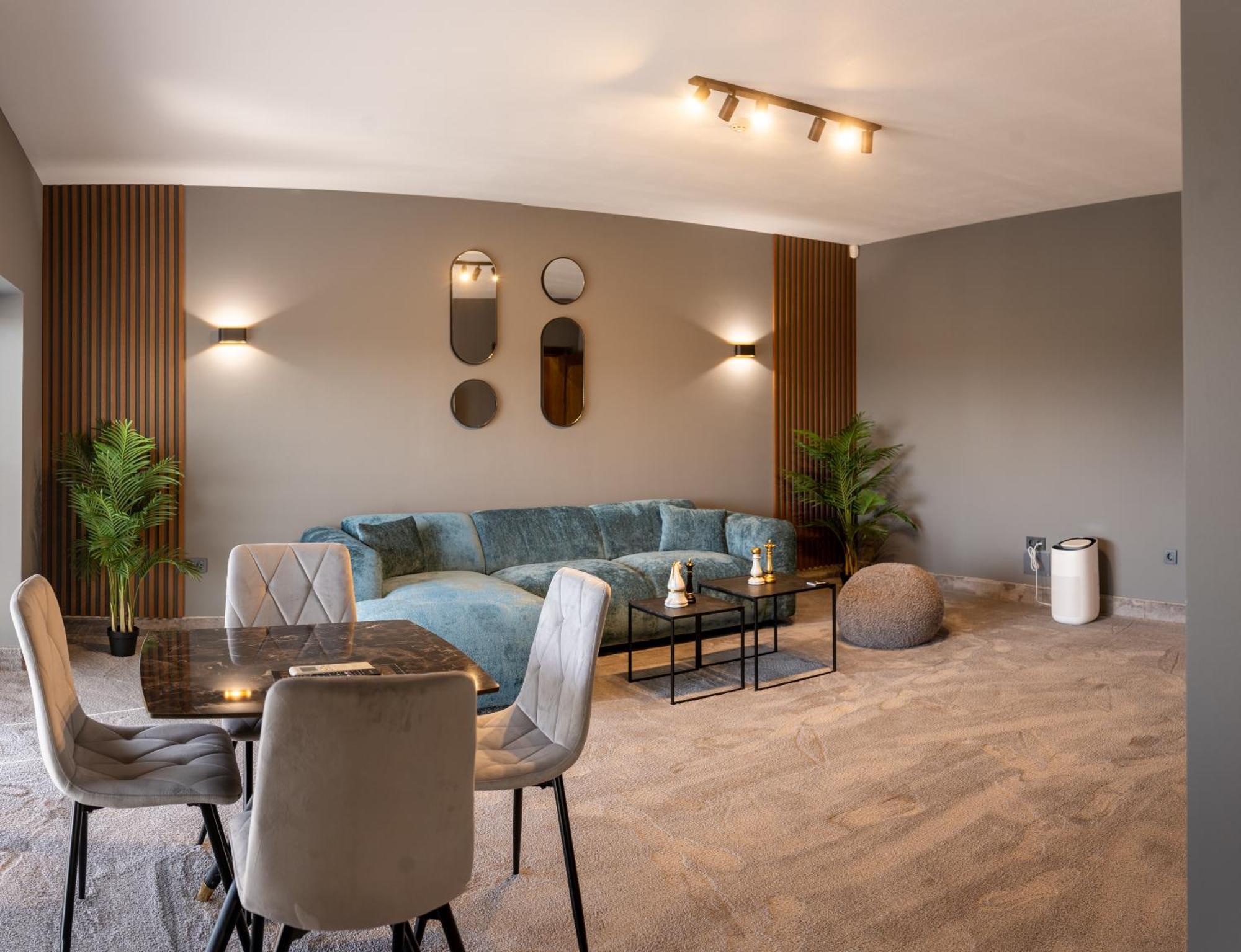 Capital City Center Apart Residence بلوفديف المظهر الخارجي الصورة